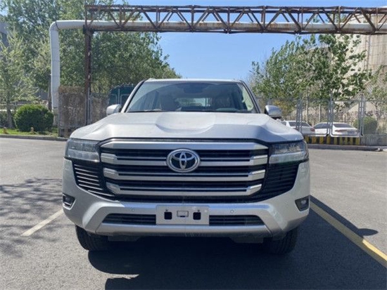 　　摄图：为本公司现车实拍图片（未经允许，切勿转载）