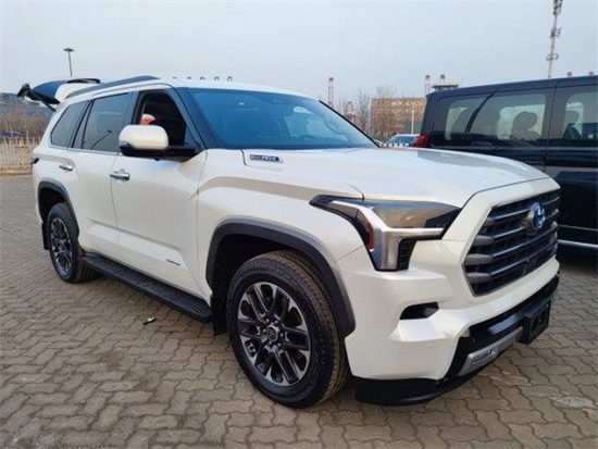 　　摄图：为本公司现车实拍图片（未经允许，切勿转载）