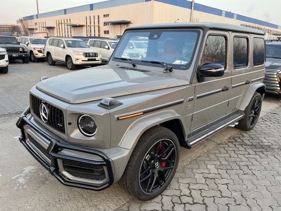 2022款奔驰g63现车底价大促优惠20万