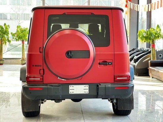 2022款磨砂红奔驰g500现车国六b钜惠中