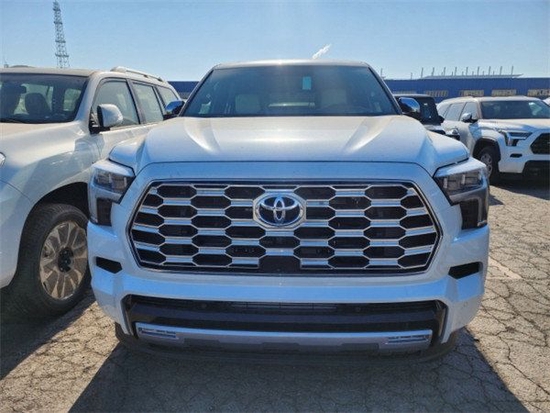 　　摄图：为本公司现车实拍图片（未经允许，切勿转载）