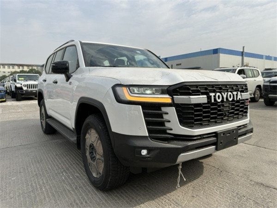 　　摄图：为本公司现车实拍图片（未经允许，切勿转载）