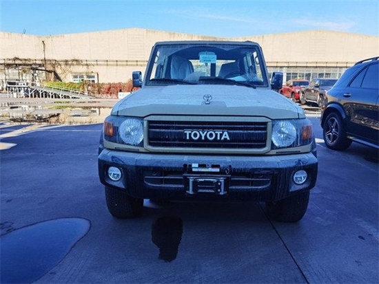 2023款丰田lc71短轴越野车69万起售全国