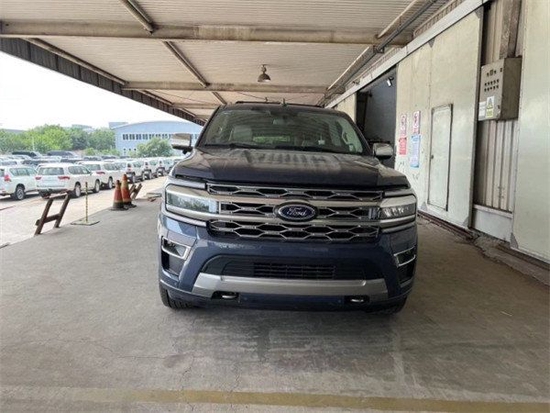 　　摄图：为本公司现车实拍图片（未经允许，切勿转载）