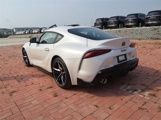 新款丰田牛魔王跑车现车38万分期付款