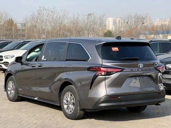 23款丰田塞纳2.5l油电混合顶配让利9万-新浪汽车