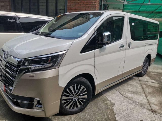 中东版进口22款丰田granvia格兰维亚六座商务,2.