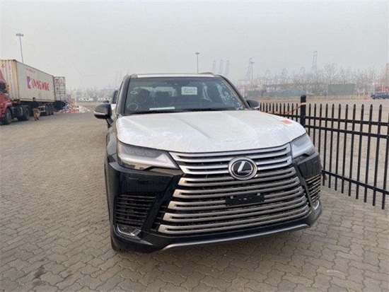 　　摄图：为本公司现车实拍图片（未经允许，切勿转载）