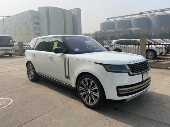 2023款路虎揽胜行政版报价160万优惠5万