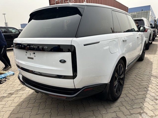 23款路虎揽胜行政七座天津港183万起售