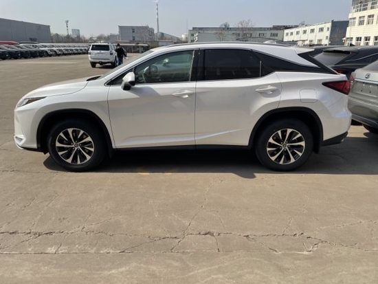 2023款雷克萨斯rx350价格狂飙跌底56万