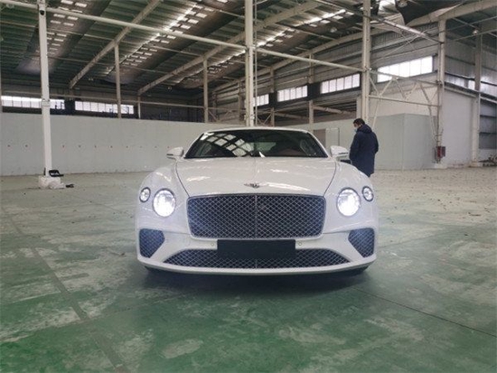 　　摄图：为本公司现车实拍图片（未经允许，切勿转载）