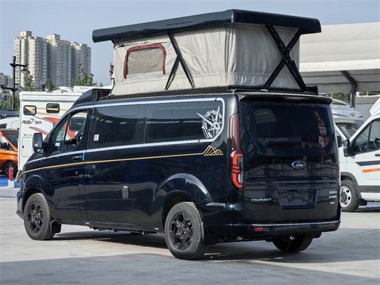 瑞弗x500升顶房车现车底价商务兼旅居