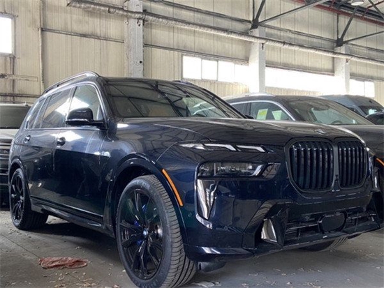 　　摄图：为本公司现车实拍图片（未经允许，切勿转载）