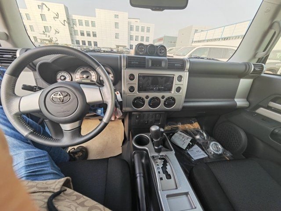 23款丰田fj酷路泽40运动到店全国上牌