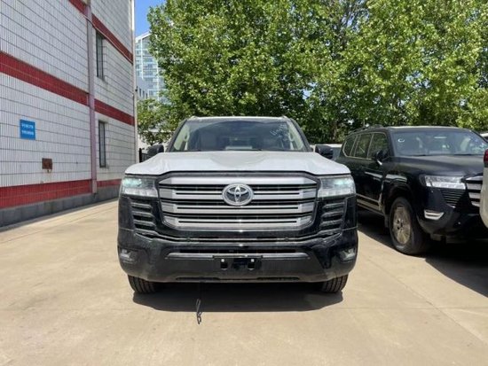 2023款丰田酷路泽lc300出售80余万起提