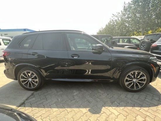 2023款宝马x5加版现车 最低报价70多万-新浪汽车