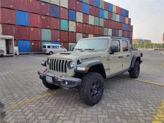 　　摄图：为本公司现车实拍图片（未经允许，切勿转载）