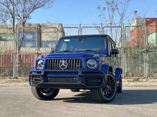 2022款奔驰g63神秘蓝尊贵越野车美称