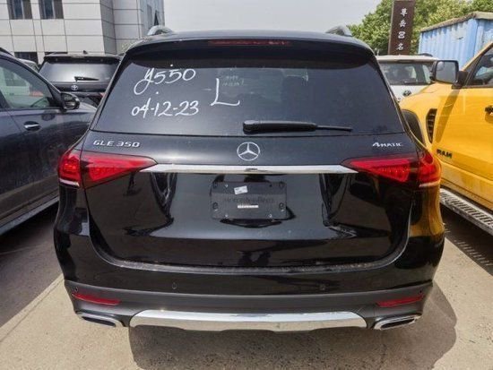 2023款奔驰gle350多台售全国现车62万起