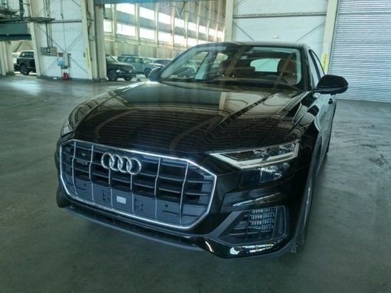 2023款奥迪q8天津港口降价万元热售全国