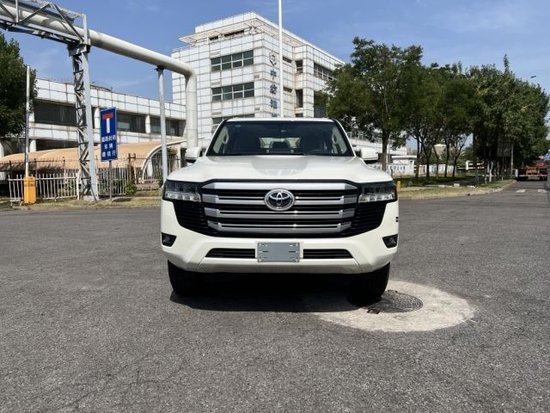 23款丰田酷路泽lc300天津40现车71万起售全国可分期可置换