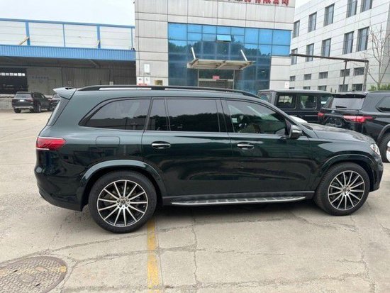 2022款奔驰gls450现车豪华suv参数解析