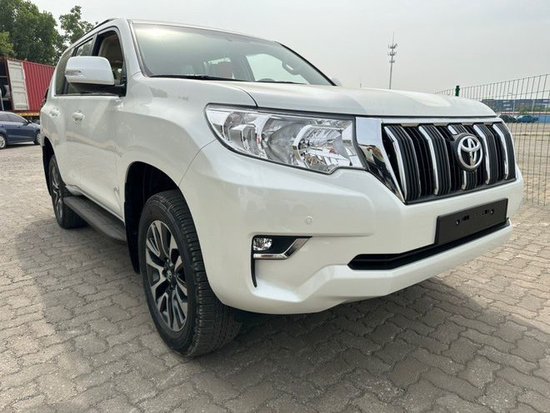 进口23款丰田霸道4000天津港现车仅售50多万起