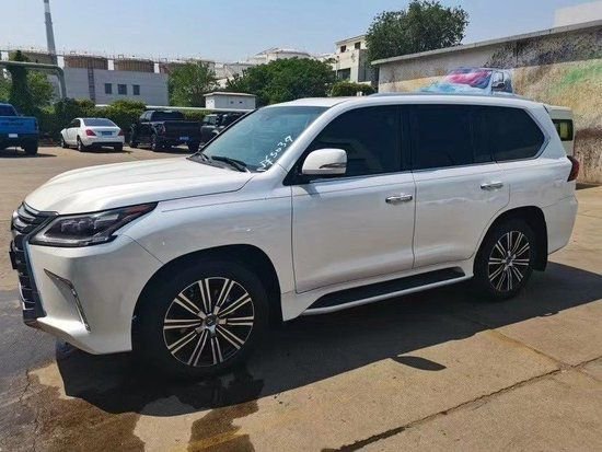 2021款雷克萨斯lx570天津港现车190万