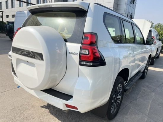 　　可分期可全款，首付只需20-30%，要的联系：18902132820 小陈《同微信》，下面是实车照片