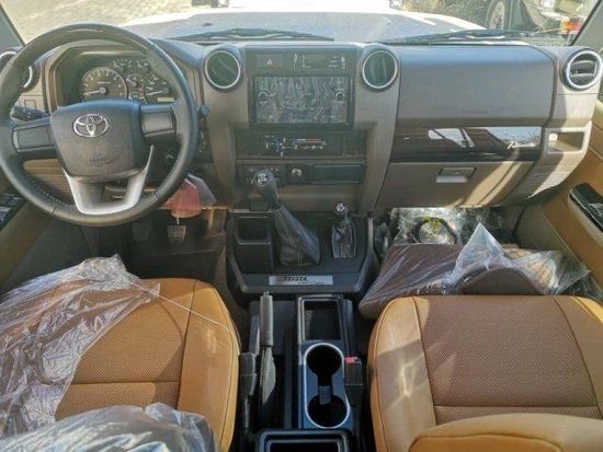 22款中东版丰田lc76国六 纯粹为越野而生