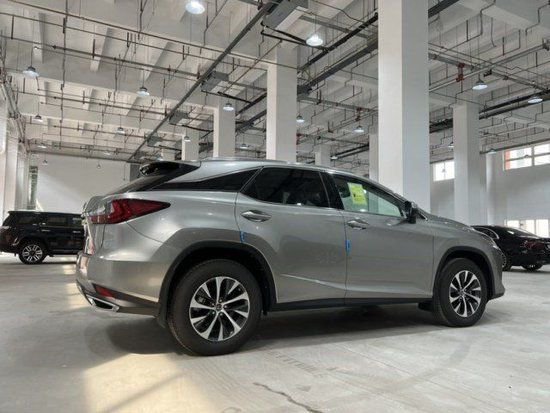 22款雷克萨斯rx350现车最新报价54万起