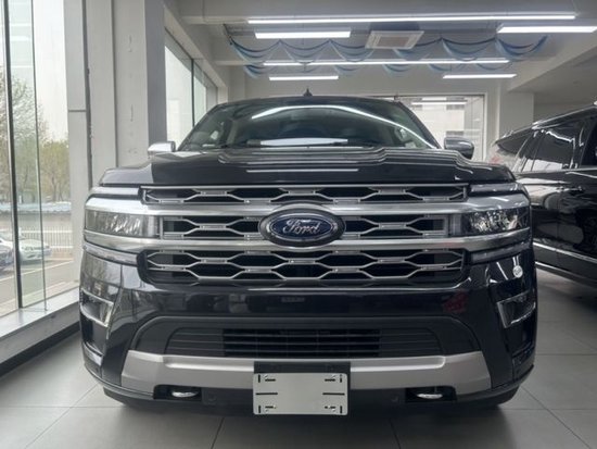 优惠促销>正文2023款福特征服者作为福特品牌旗下的大型suv,新车外观