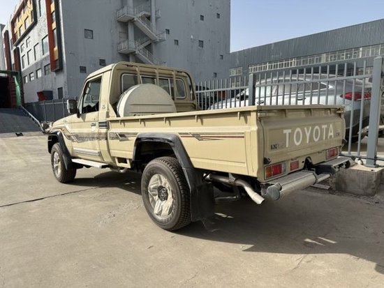 2023款丰田lc79皮卡单排长斗版天津现车-新浪汽车