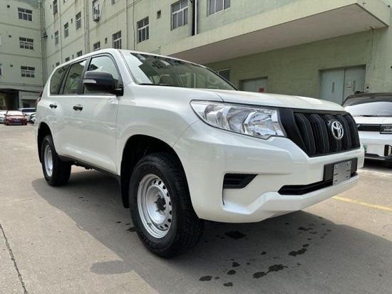 2023款丰田霸道2700进口现车40余万起