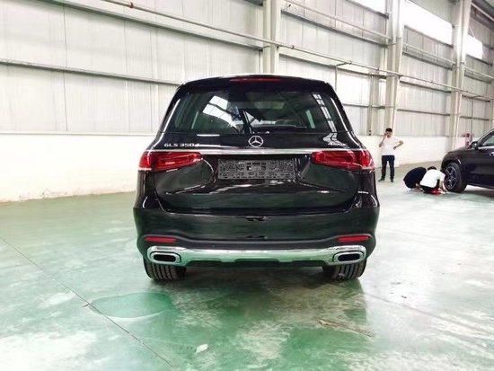 首批23款奔驰gls350d柴油港口售价109万-新浪汽车