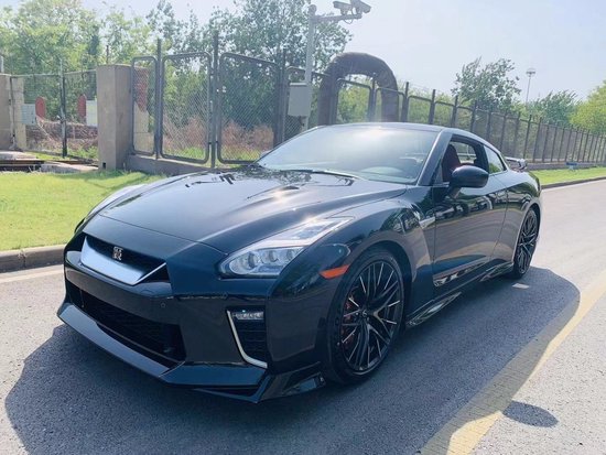 23款日产gtr港口价格直降170万起出售