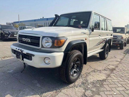 2022款丰田酷路泽lc76天津港现车特惠