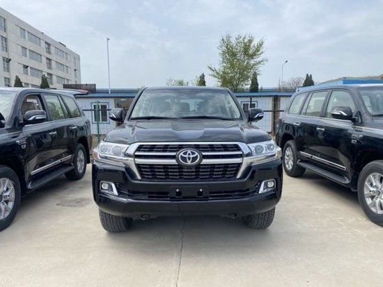 21款丰田酷路泽57lv8少量现车132万提