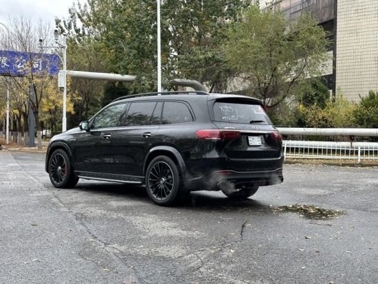 天津港23款奔驰gls63现车180万起售