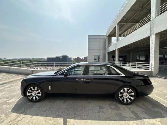 劳斯莱斯古斯特加长天津港现车手续齐