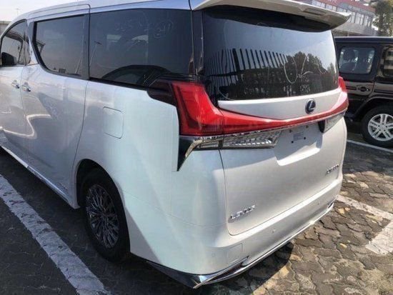 2023款雷克萨斯lm300大钜惠最强商务车