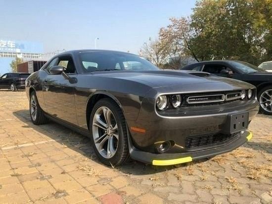 2022款道奇挑战者现车价格优惠40万起步