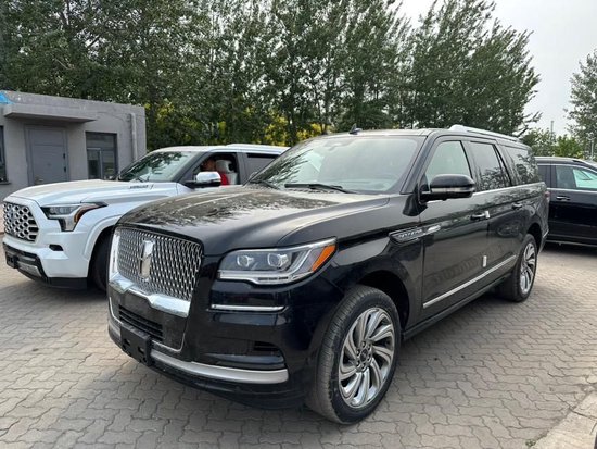 林肯领航员加长款大型豪华suv天津出售