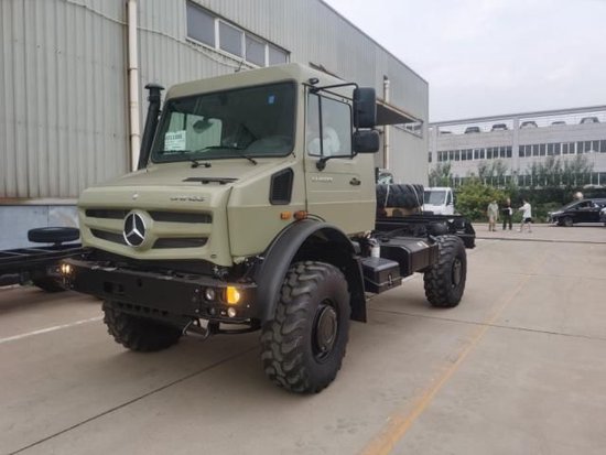 全新乌尼莫克4023店里改装好现车特价