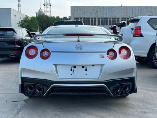 西安尼桑gtr战神38t高级版美规160万