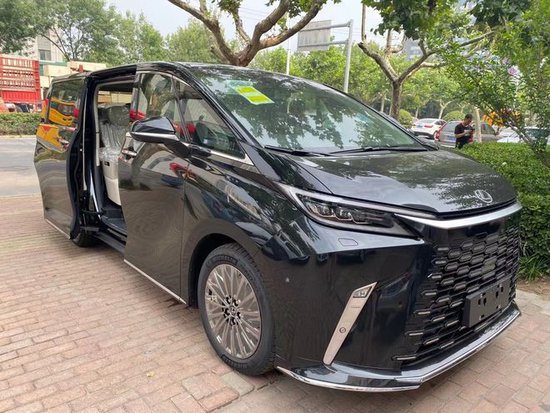 24款雷克萨斯lm500h豪华商务车支持分期