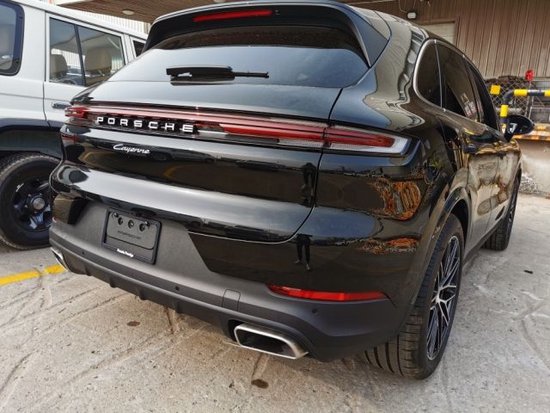 2024款保时捷卡宴4.0t花百万购买豪车