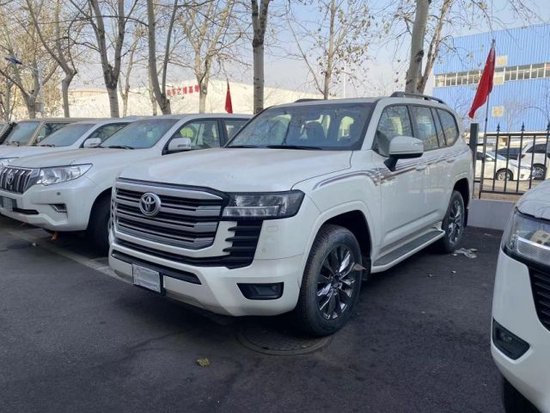 丰田酷路泽40l自吸v6高配gxr双差速锁