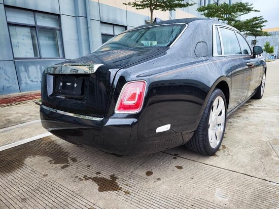 劳斯莱斯幻影6.7t港口最新报价950万起